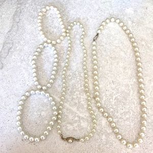 Pearl Necklace and bracelet bundle
